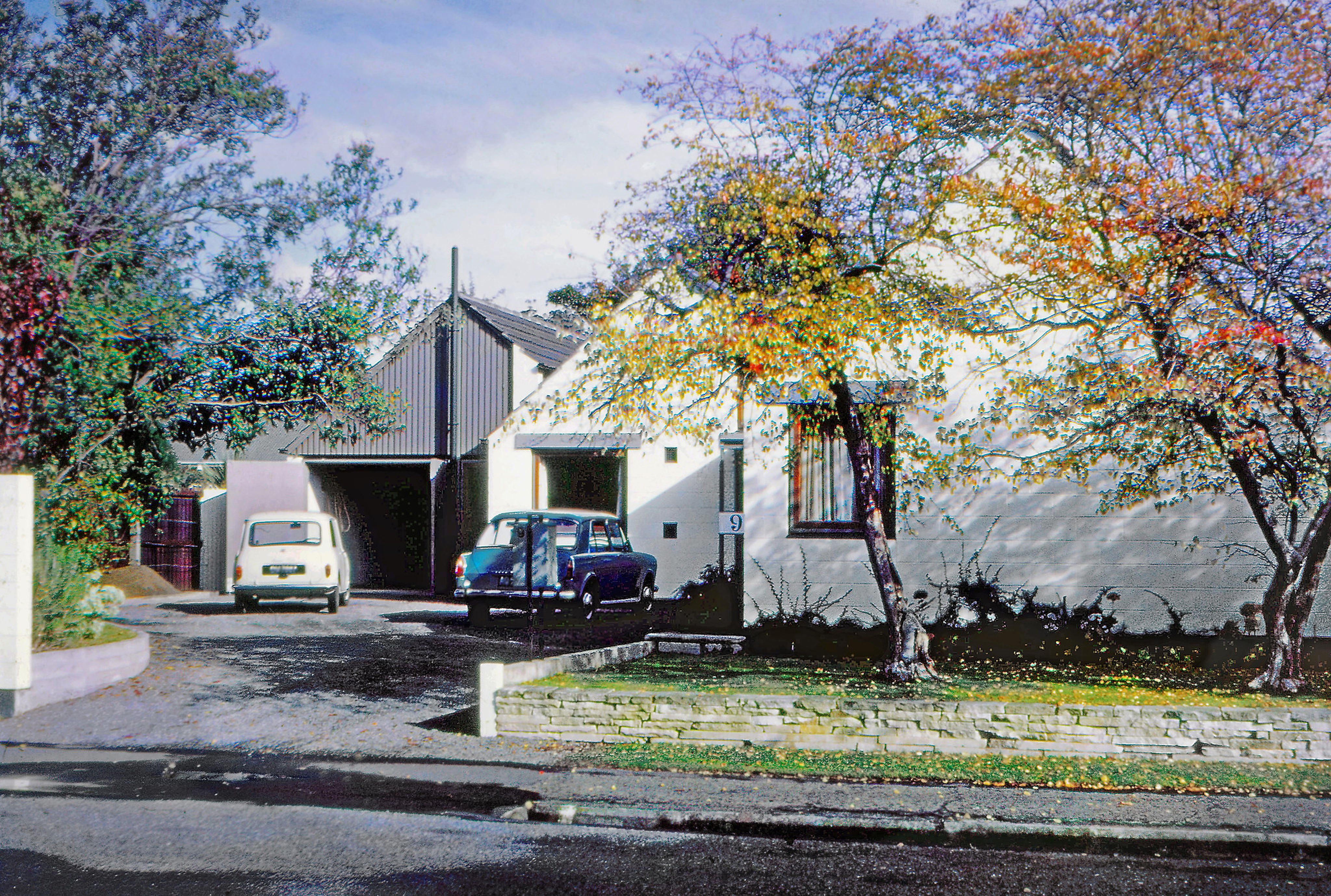 9 Queens Avenue