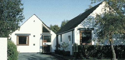9 Queens Avenue